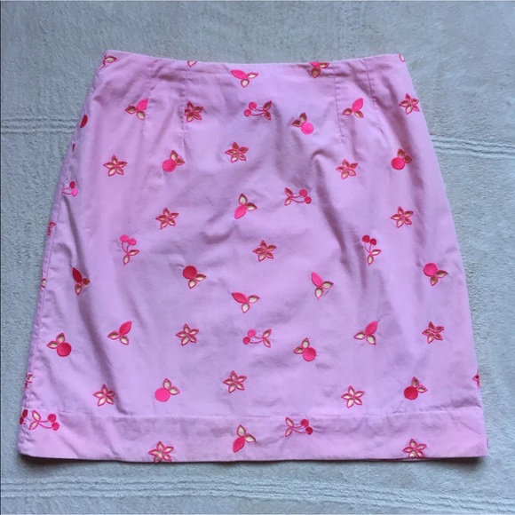Lilly Pulitzer Dresses & Skirts - Lilly Pulitzer Sweet Pink Mini Skirt, Size 4, Pink w/ Pink Flowers, Back Zip EUC